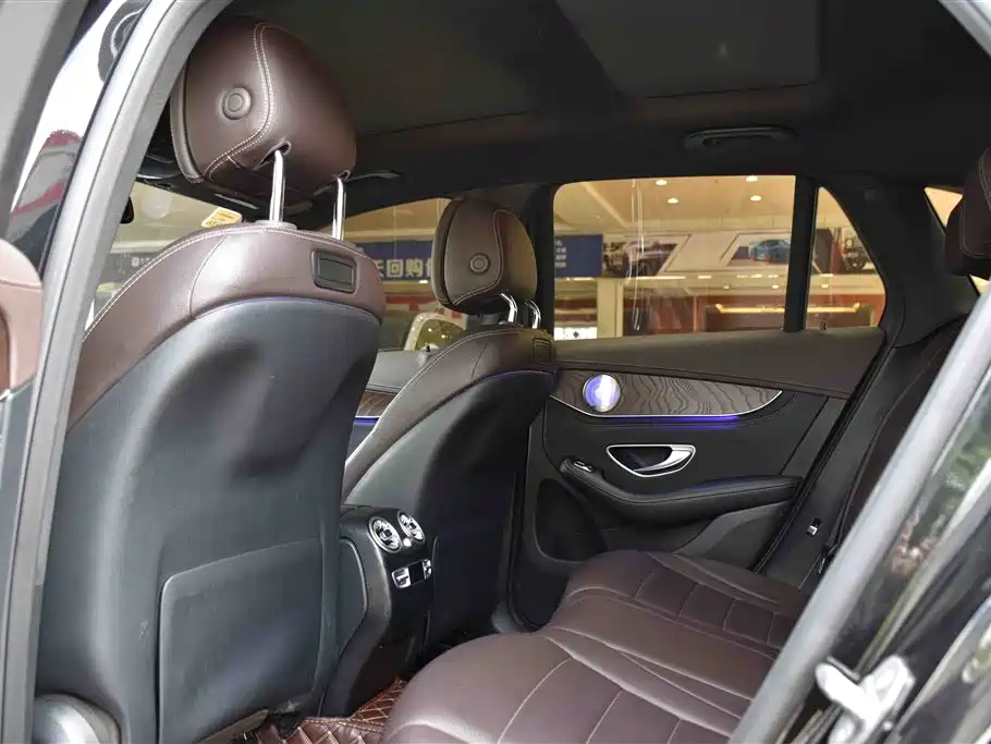 Mercedes-Benz GLC 300 4MATIC Sport 2018