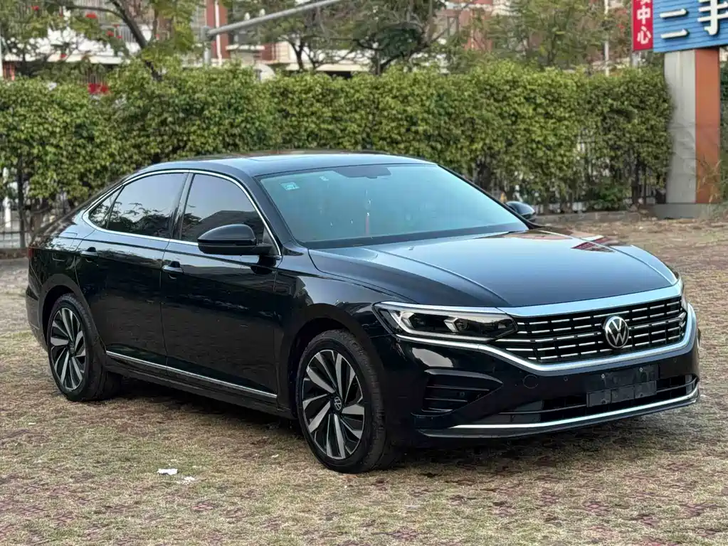 Volkswagen Passat 2022 330TSI Starlight Elite Edition