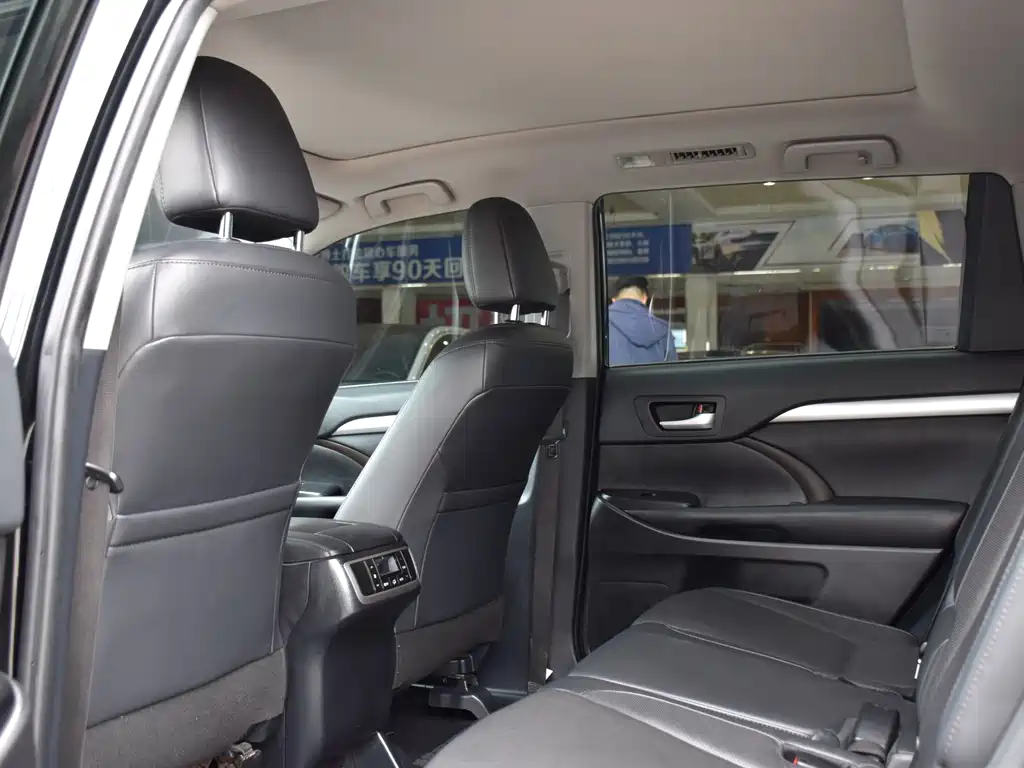 Highlander 2021 2.0T FWD Luxury Edition 7-Seater