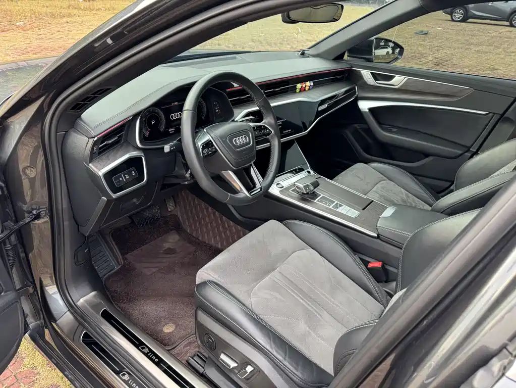 Audi A6L 2024 45 TFSI quattro Select Dynamic Edition