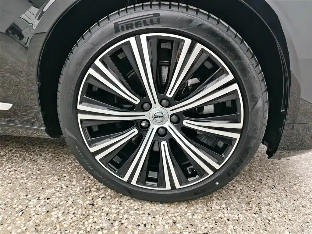 Volvo S90 2024 B5
