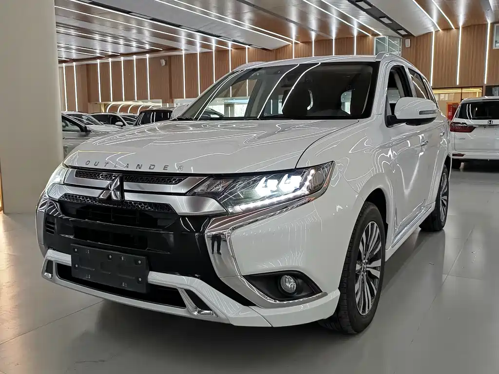 Mitsubishi Outlander 2020 2.4L 4WD Zhi Xiang Edition 5-Seater