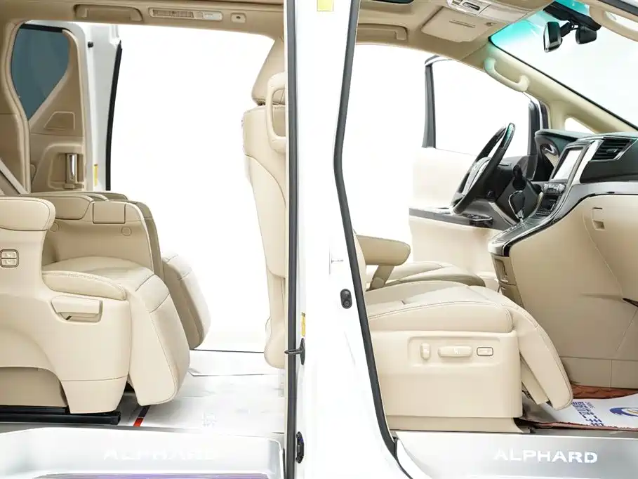 Alphard 2012 3.5L Luxury Edition