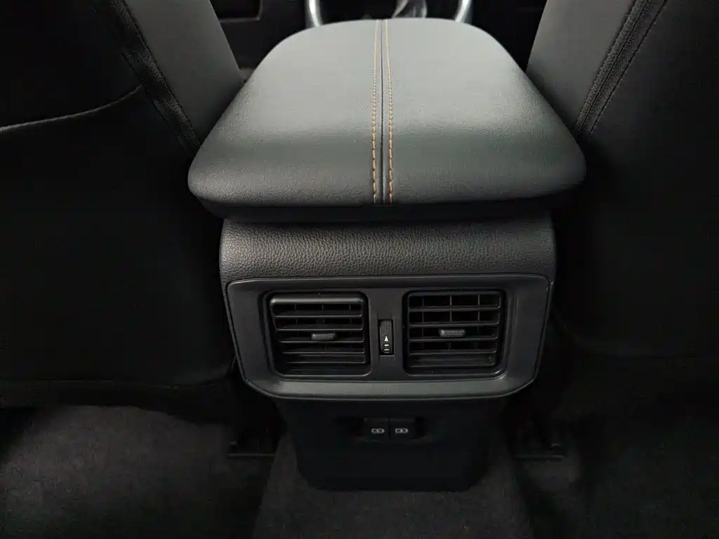 Toyota RAV4 2024 2.0L CVT FWD Style Plus Edition