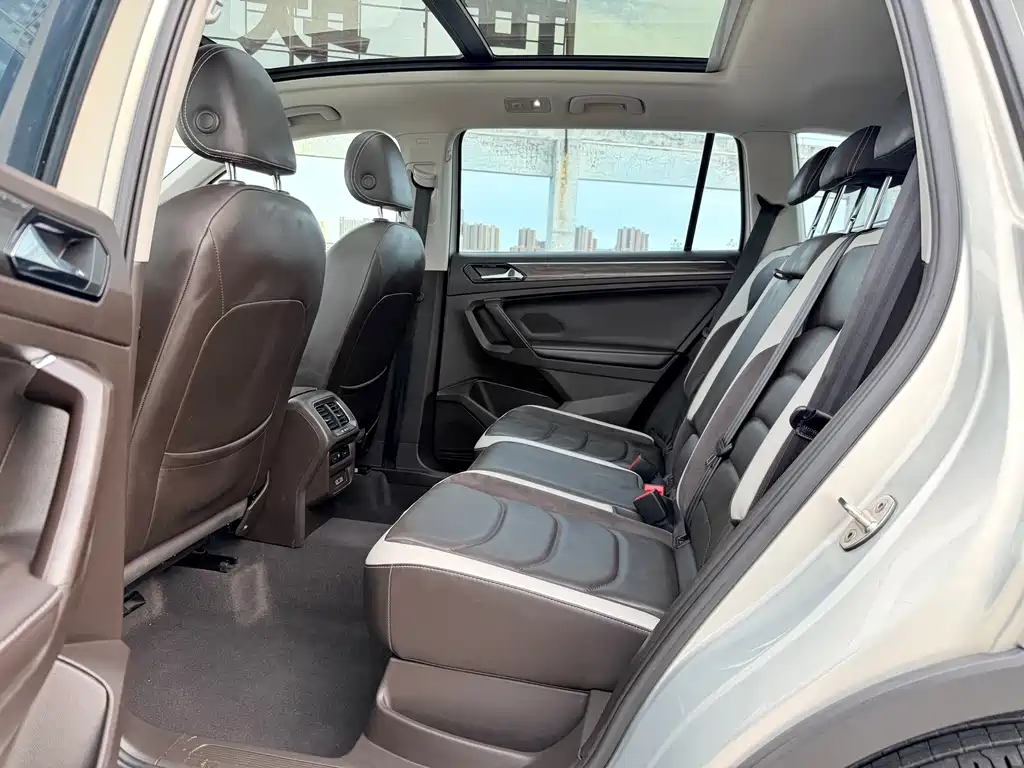 Tiguan L 2017 330TSI Automatic FWD Luxury Edition
