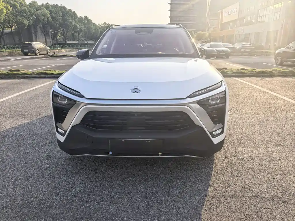 NIO ES8 2018 425km Base Edition 7-Seater