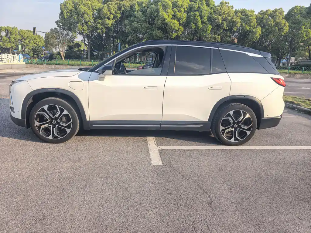 NIO ES8 2018 425km Base Edition 7-Seater