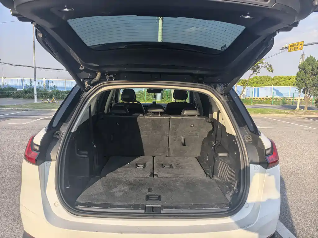 NIO ES8 2018 425km Base Edition 7-Seater