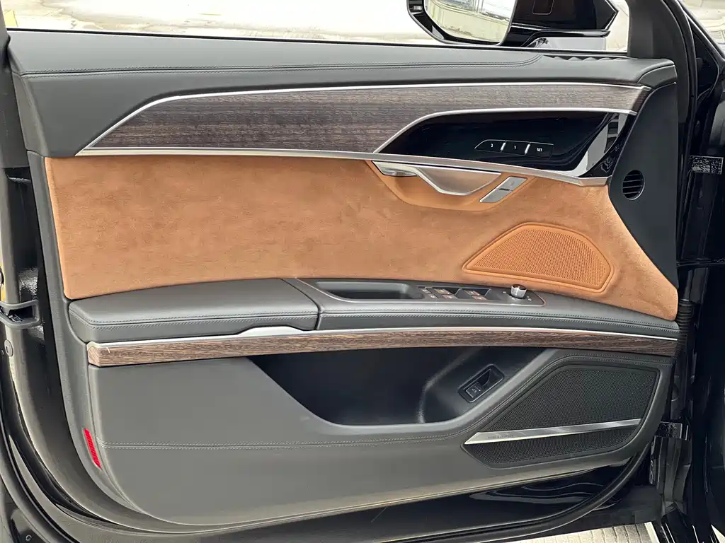 Audi A8L 55 TFSI quattro Prestige 2019