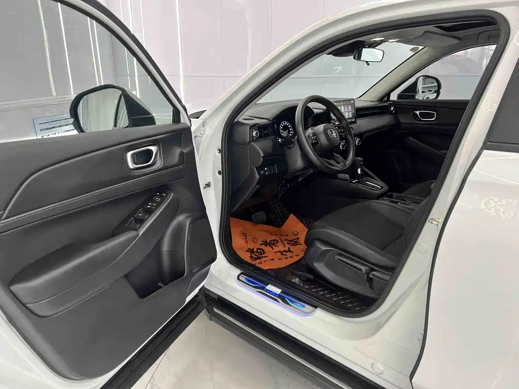Honda Vezel 2023 1.5L CVT Tech Edition