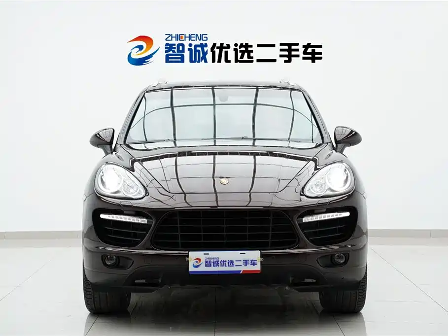 Cayenne 2014 Platinum Edition 3.0T