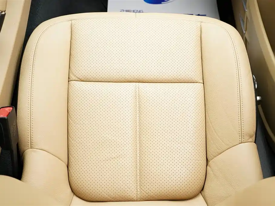Cayenne 2014 Platinum Edition 3.0T