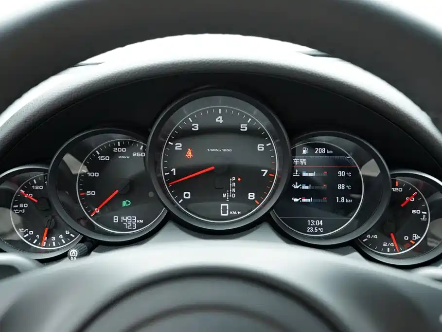 Cayenne 2014 Platinum Edition 3.0T