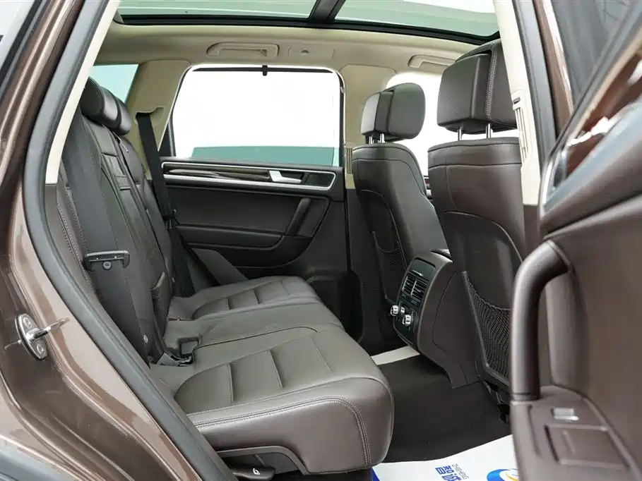 Volkswagen Touareg 2011 3.0 TSI Luxury