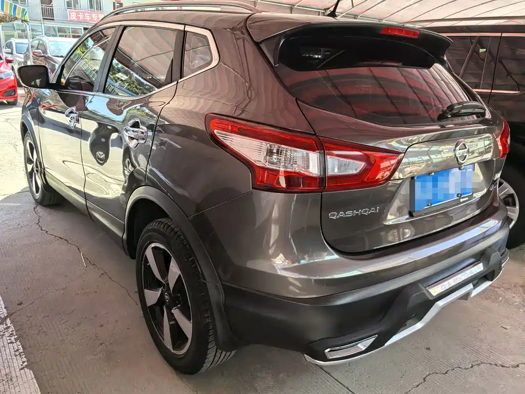 Nissan Qashqai 2016 2.0L CVT Luxury Edition