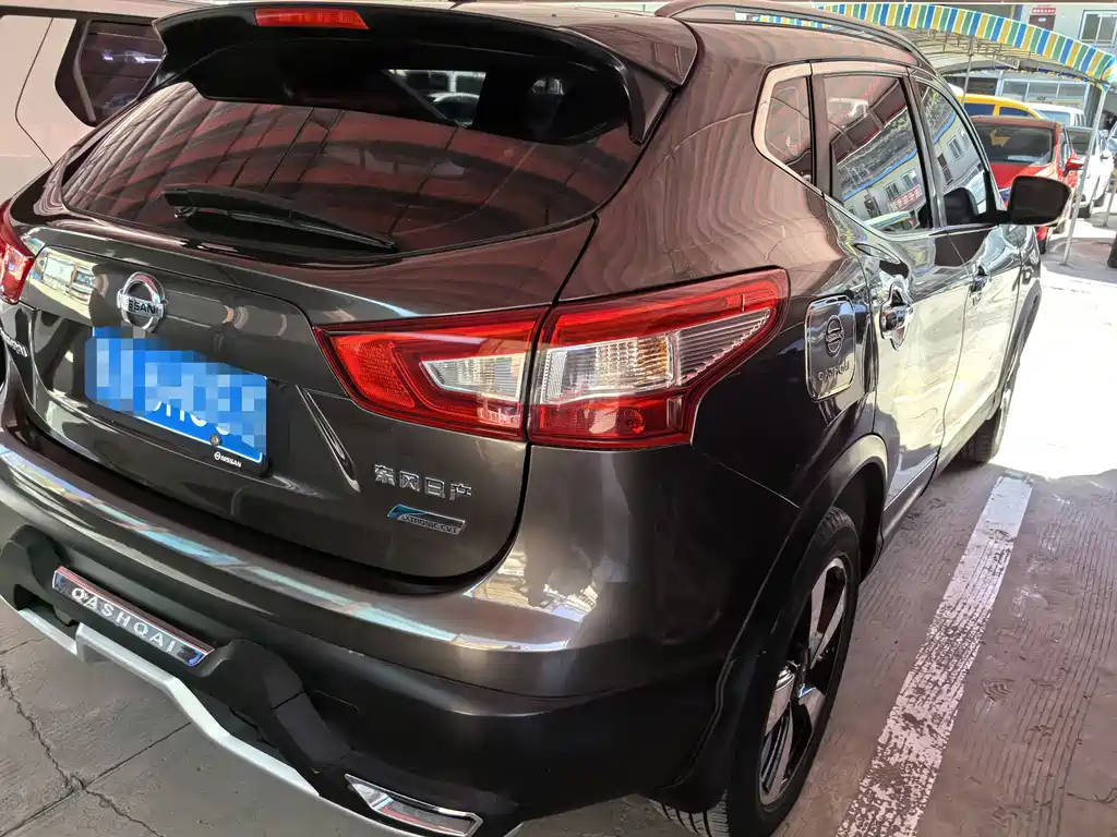 Nissan Qashqai 2016 2.0L CVT Luxury Edition