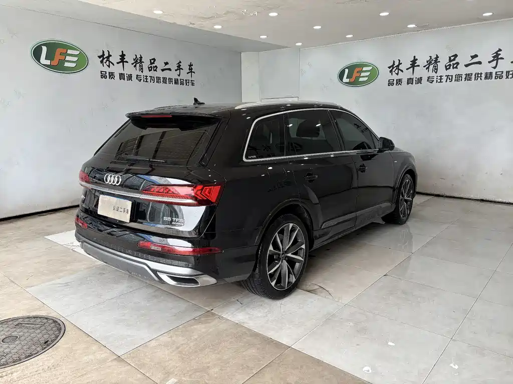 Audi Q7 2022 55 TFSI quattro S line