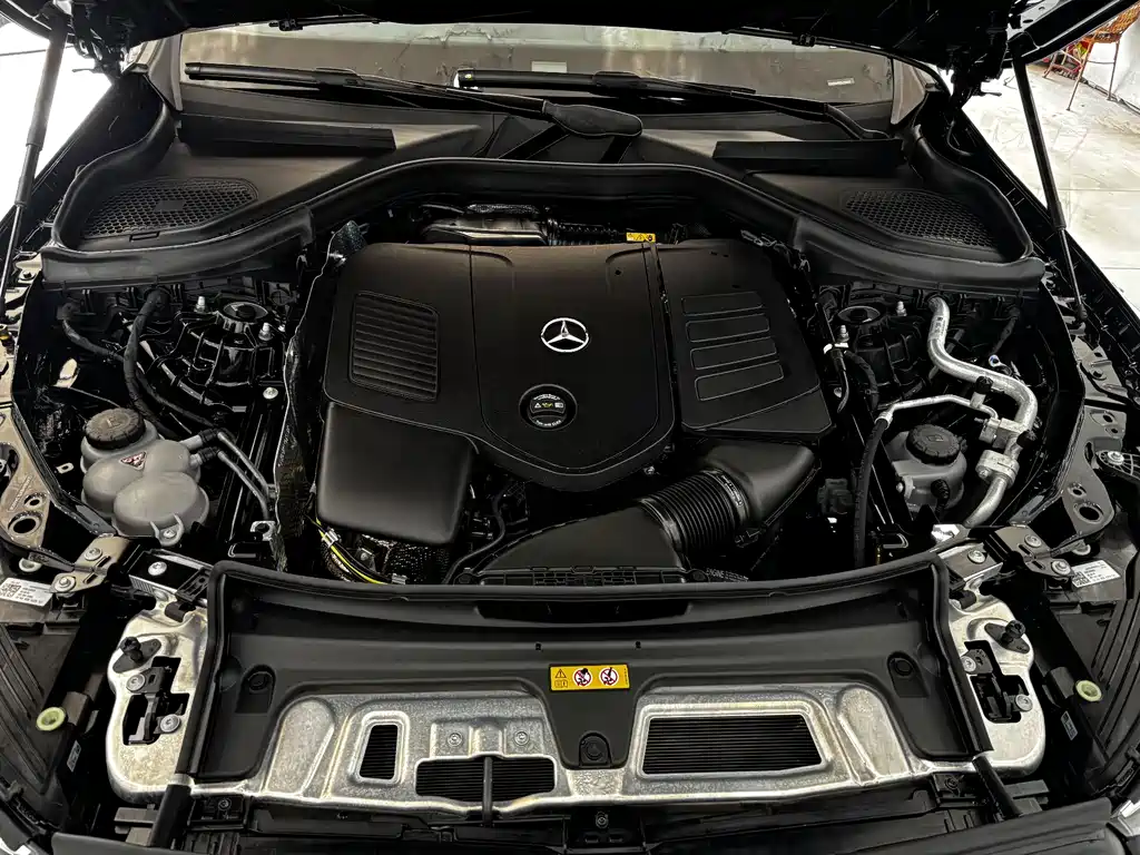 Mercedes-Benz GLC 2025 GLC 300 L 4MATIC Dynamic 5-seater