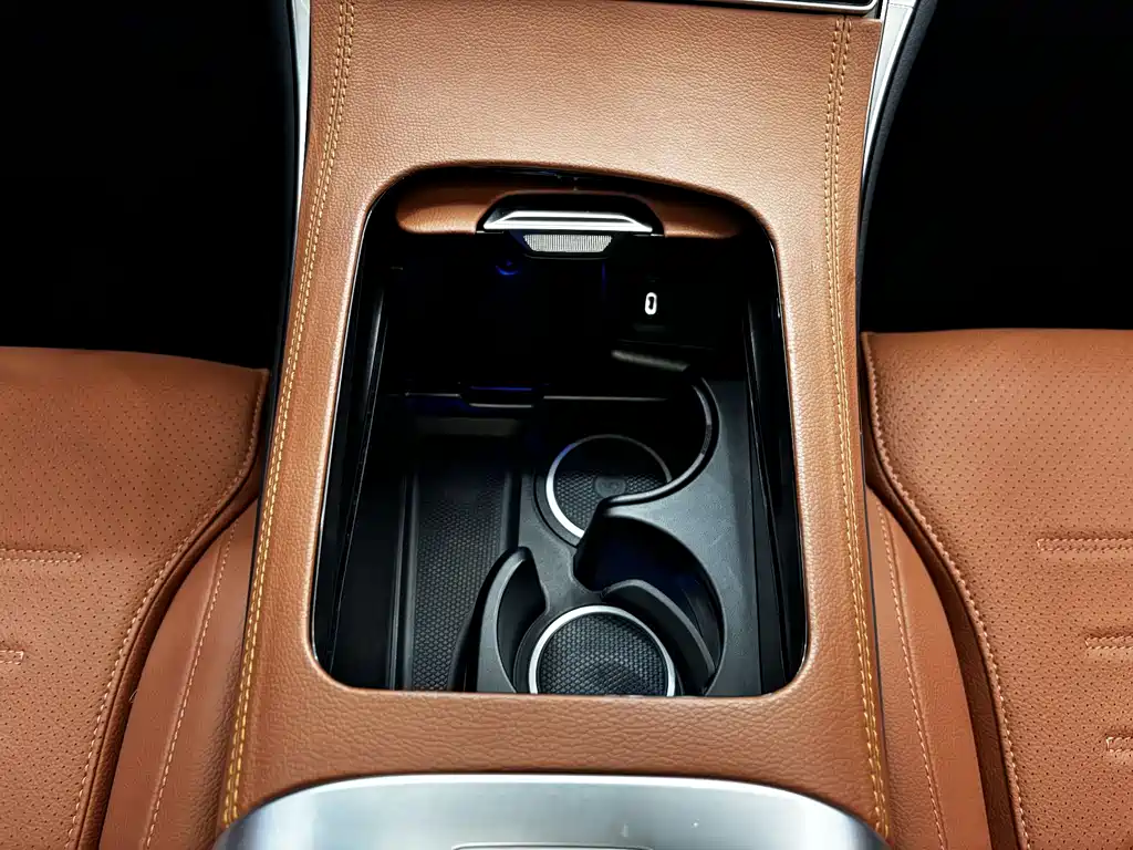 Mercedes-Benz GLC 2025 GLC 300 L 4MATIC Dynamic 5-seater