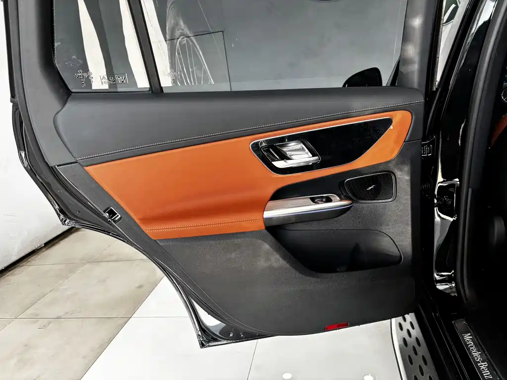 Mercedes-Benz GLC 2025 GLC 300 L 4MATIC Dynamic 5-seater