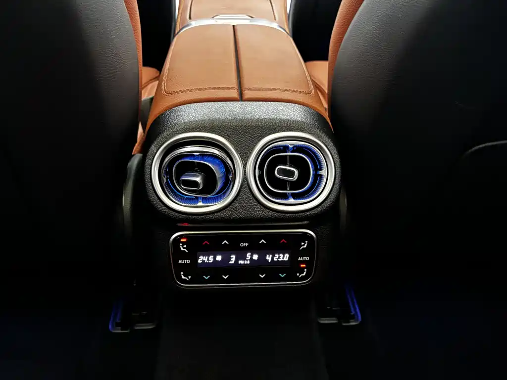 Mercedes-Benz GLC 2025 GLC 300 L 4MATIC Dynamic 5-seater