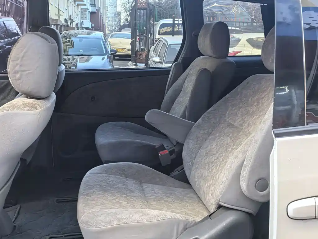 Toyota Previa 2003 2.4L Automatic DX