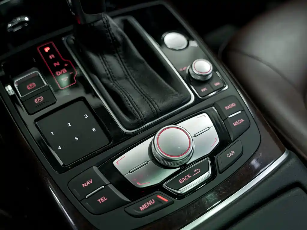 Audi A6L 2014 30 FSI Comfort