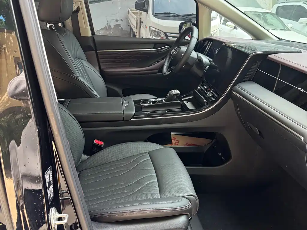 GAC Trumpchi M8 2024 Master Series 400T Premium Edition