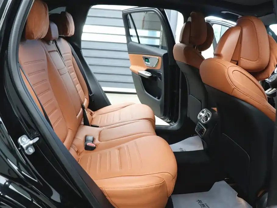 Mercedes-Benz GLC 2023 GLC 260 L 4MATIC Luxury Edition 5-Seater