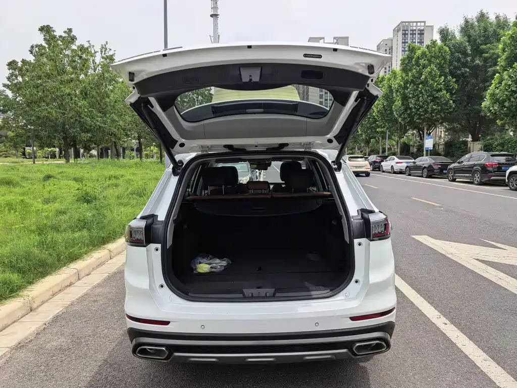 Chery Tiggo 8 PLUS 2022 290TGDI DCT Luxury Edition+