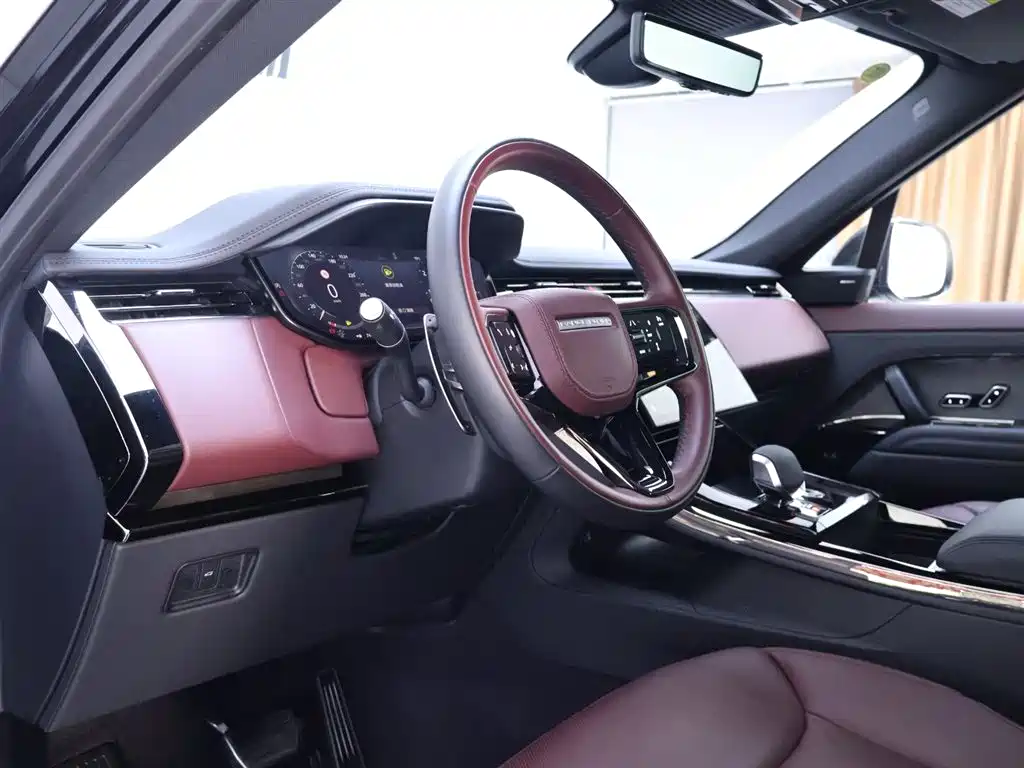 Range Rover Sport 2025 400PS Hidden Edge Special Edition