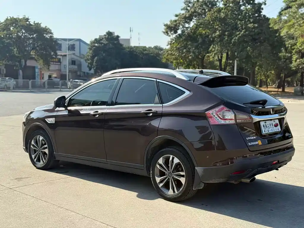 Luxgen U6 SUV 2015 1.8T Charm Edition