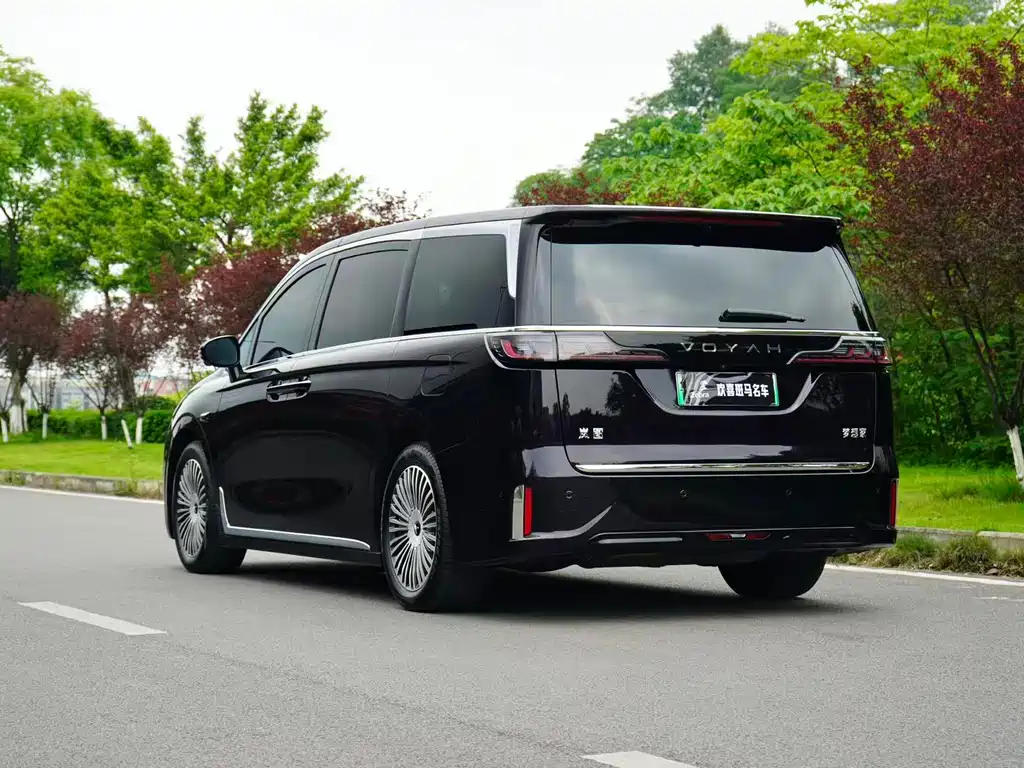 Voyah Dreamer 2025 PHEV AWD Flagship Qiankun Edition