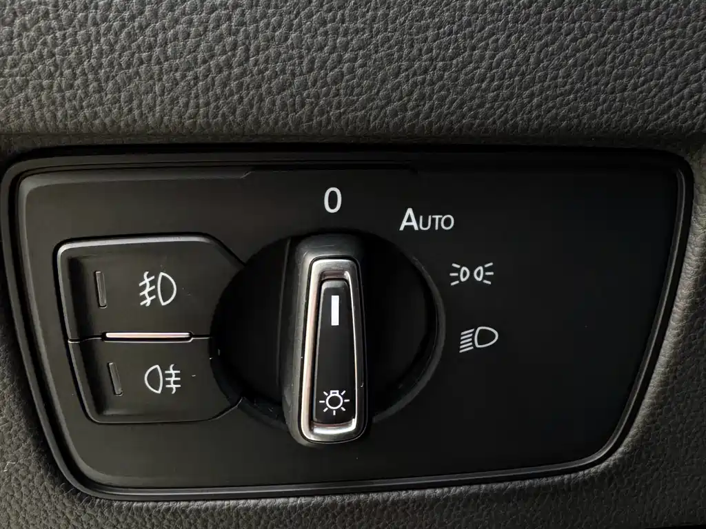 Magotan 2020 280TSI DSG Leading Edition