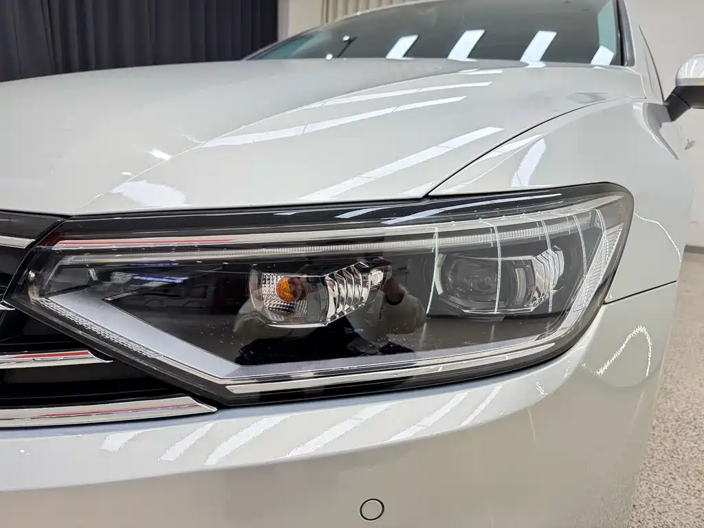 Magotan 2020 280TSI DSG Leading Edition