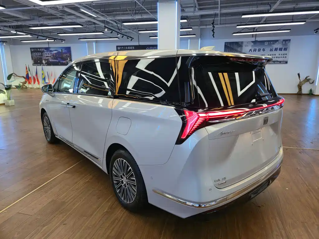 Buick GL8 PHEV 2024 Lu Zun Luxury Edition 7-Seater