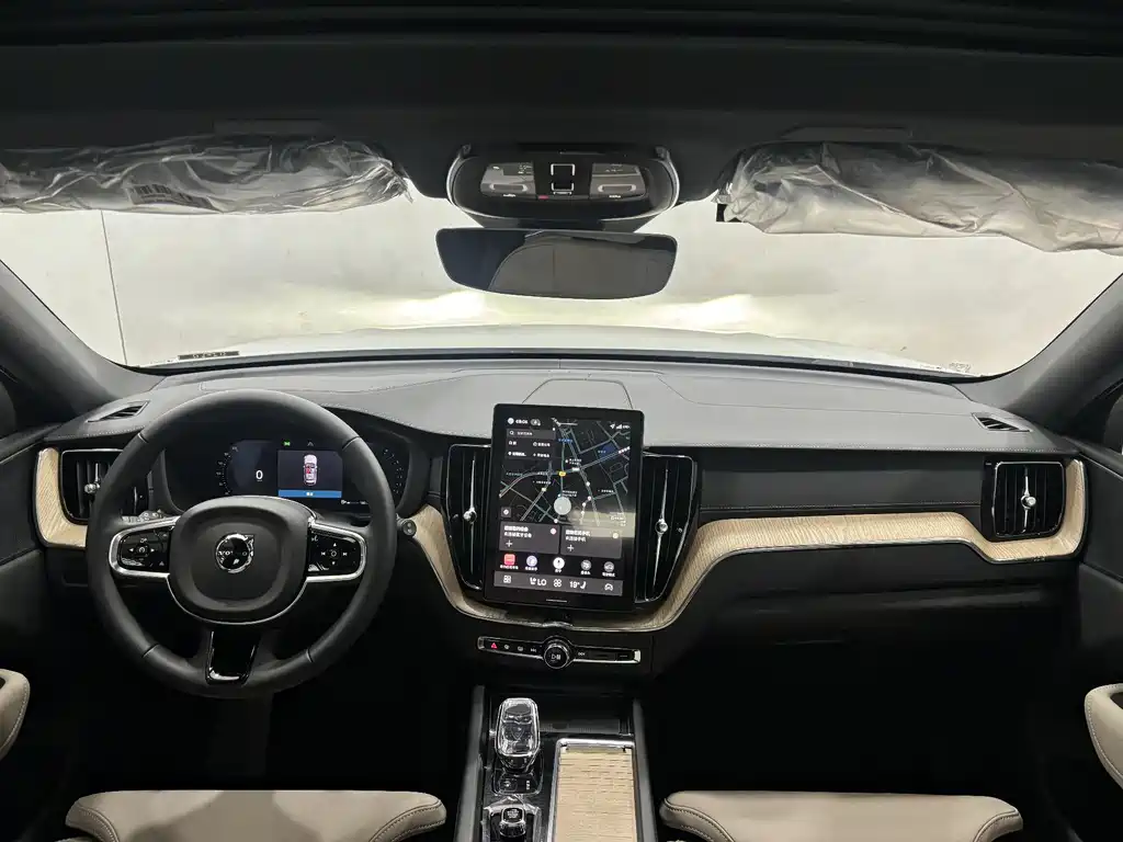 Volvo XC60 2026 B5 AWD Momentum Sport Edition