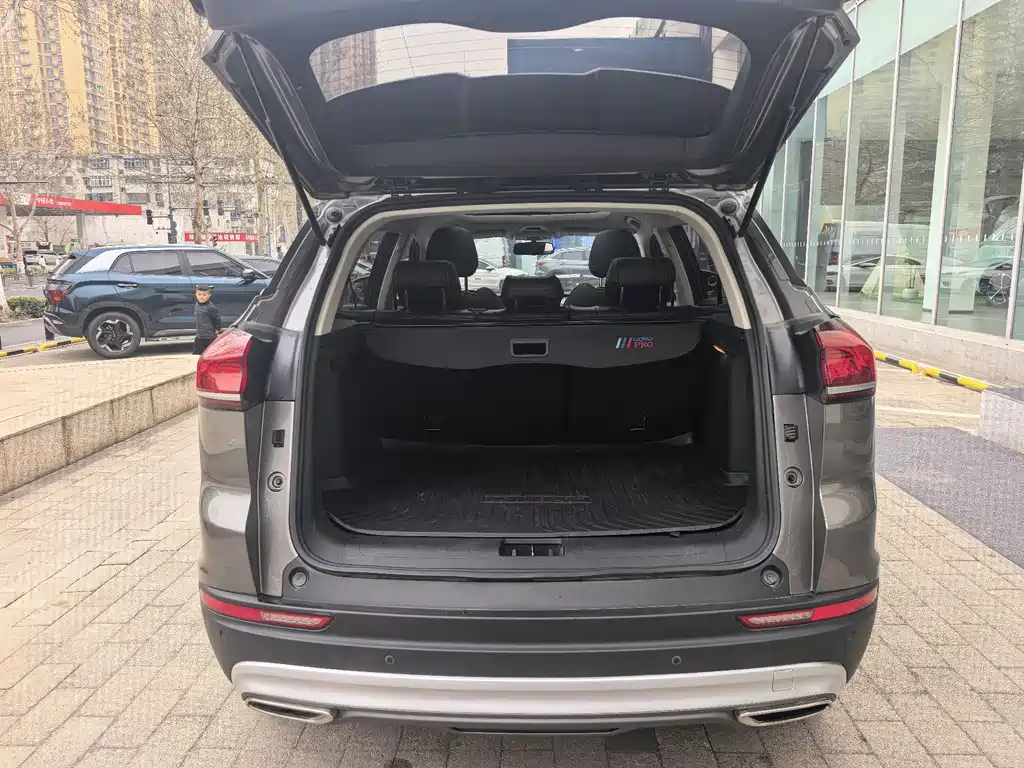 Geely Boyue 2020 1.8TD DCT Zhilian PRO