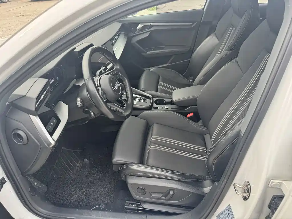 Audi A3 Sedan 35 TFSI Sport 2024