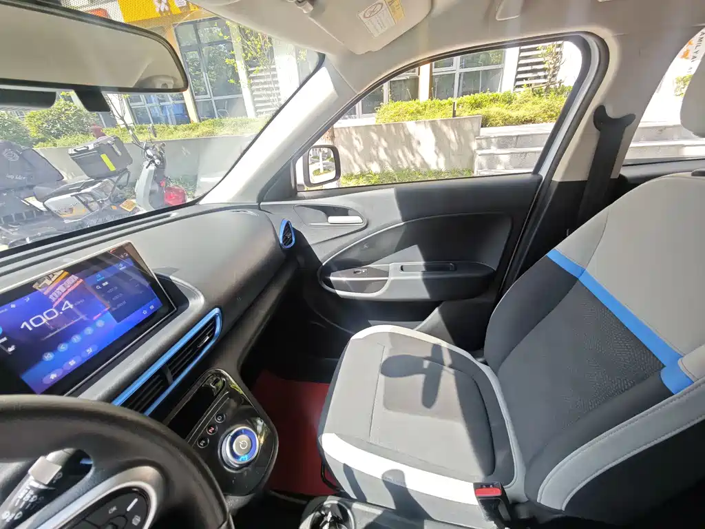 ORA White Cat 2022 Upgraded Edition 305km Luxury NCM