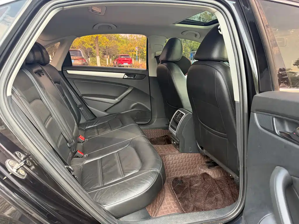 Volkswagen Passat 2013 1.8TSI DSG