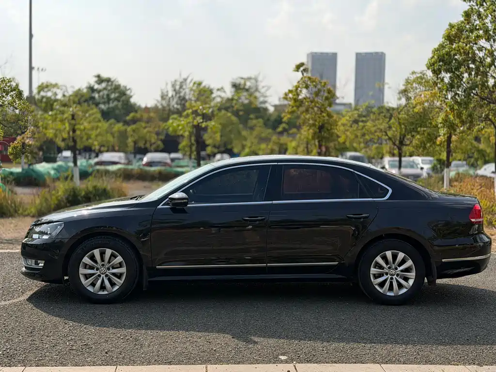 Volkswagen Passat 2013 1.8TSI DSG
