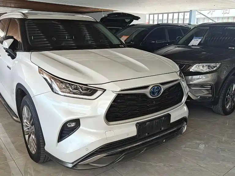 Toyota Highlander Hybrid 2022 2.5L AWD Platinum 7-Seater