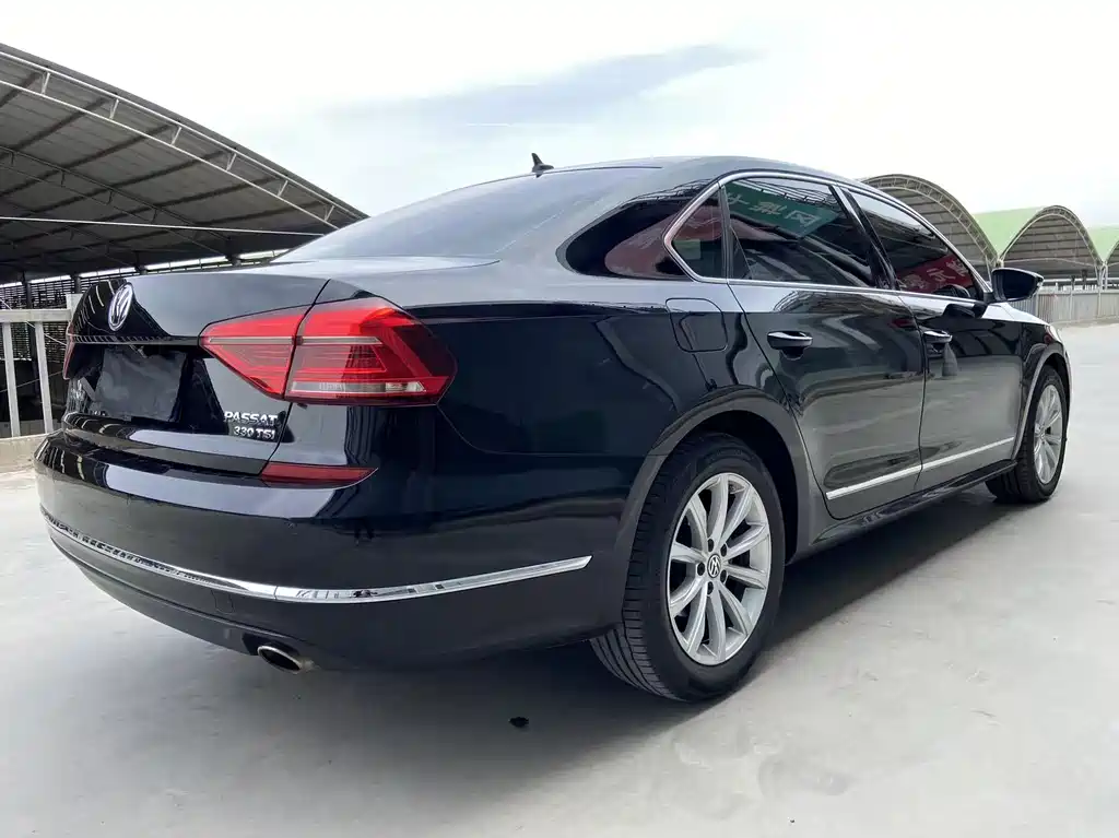 Volkswagen Passat 2017 330TSI DSG Prestige Edition