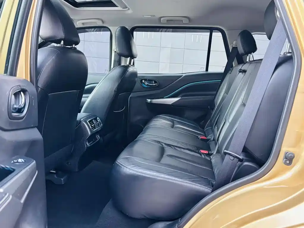 Nissan Terra 2018 2.5L Automatic 4WD Luxury Edition