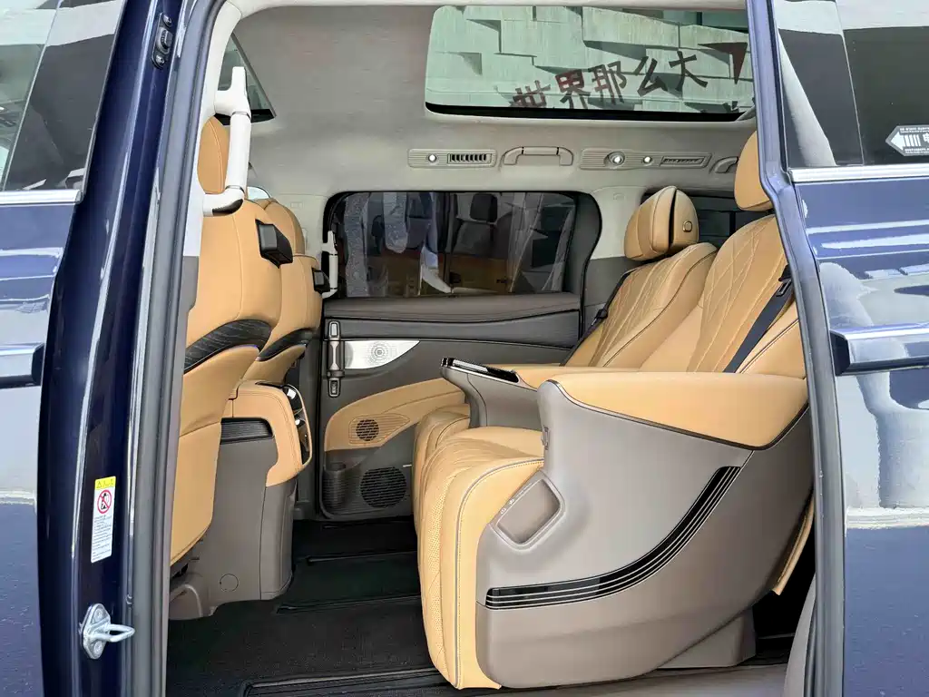 Denza D9 2022 DM-i 970 AWD Flagship
