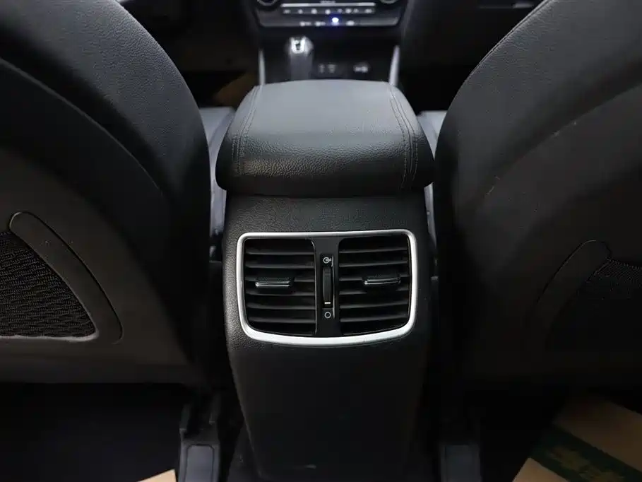 Tucson 2015 1.6T DCT 2WD Smart