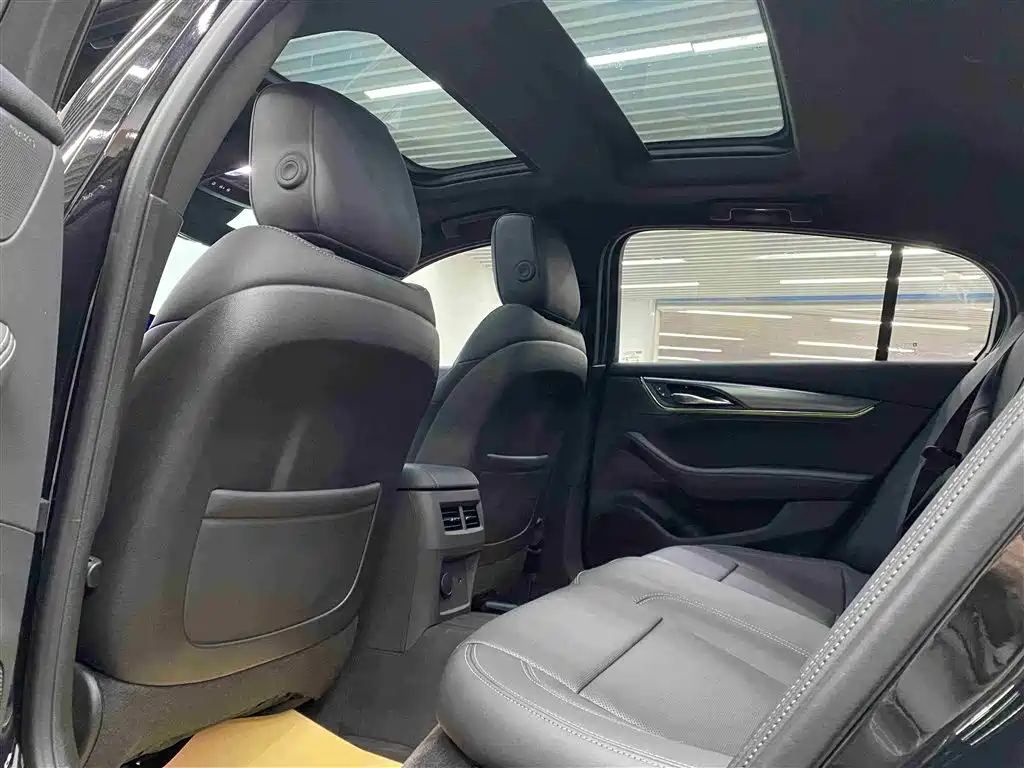 Cadillac CT5 2025 28T Track Performance Edition