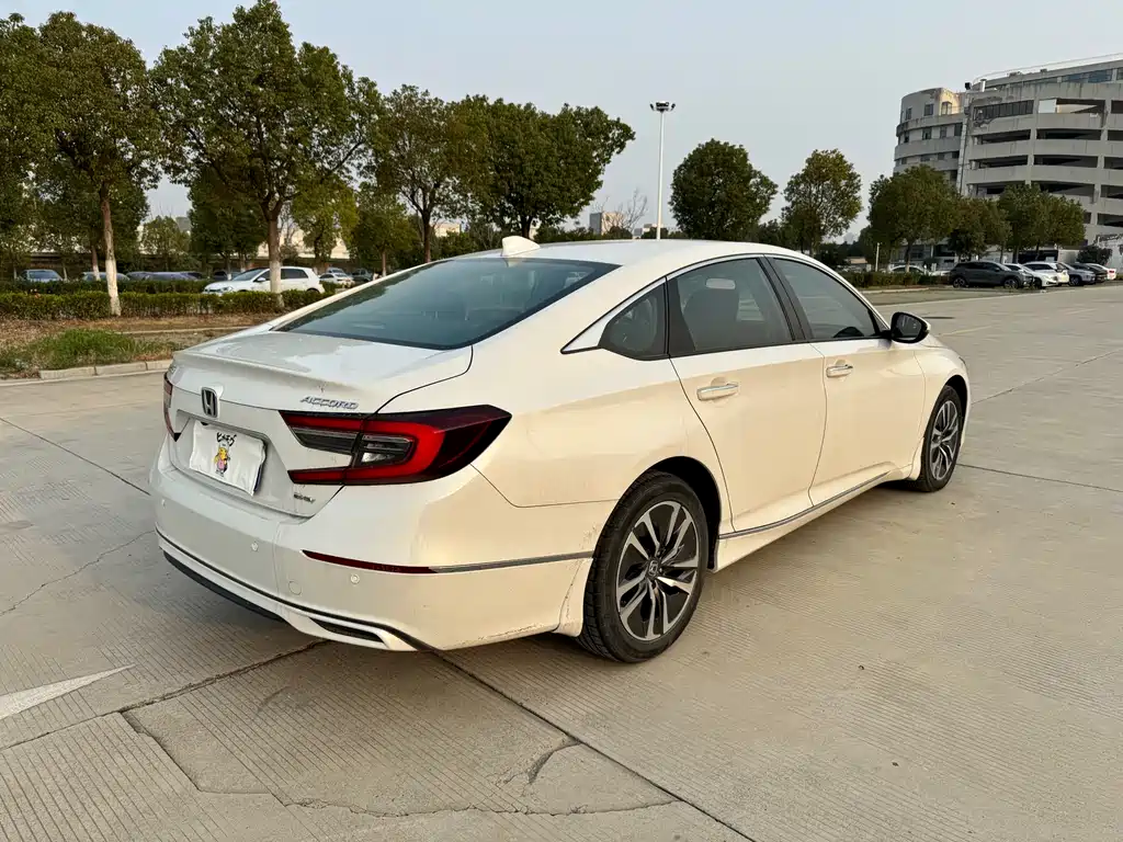 2022 Honda Accord Hybrid 2.0L Sharp Leading Edition