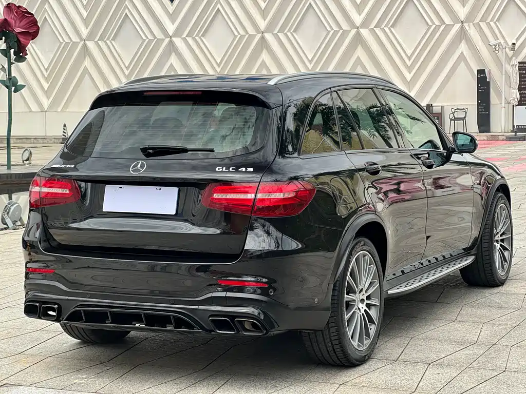Mercedes-AMG GLC 43 4MATIC 2017